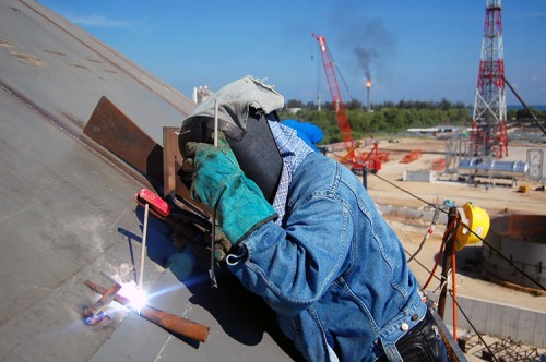 Welding roof to tension bar